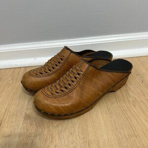 MIA Vintage Brown Leather Woven Wooden Clog Slip-On Women’s Size 40 EU/ 9.5 US